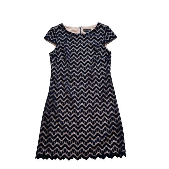 Jessica Howard Dress Navy Lace Overlay Nude Lining Short Sleeve Sheath Size 6 - Picture 12 of 12